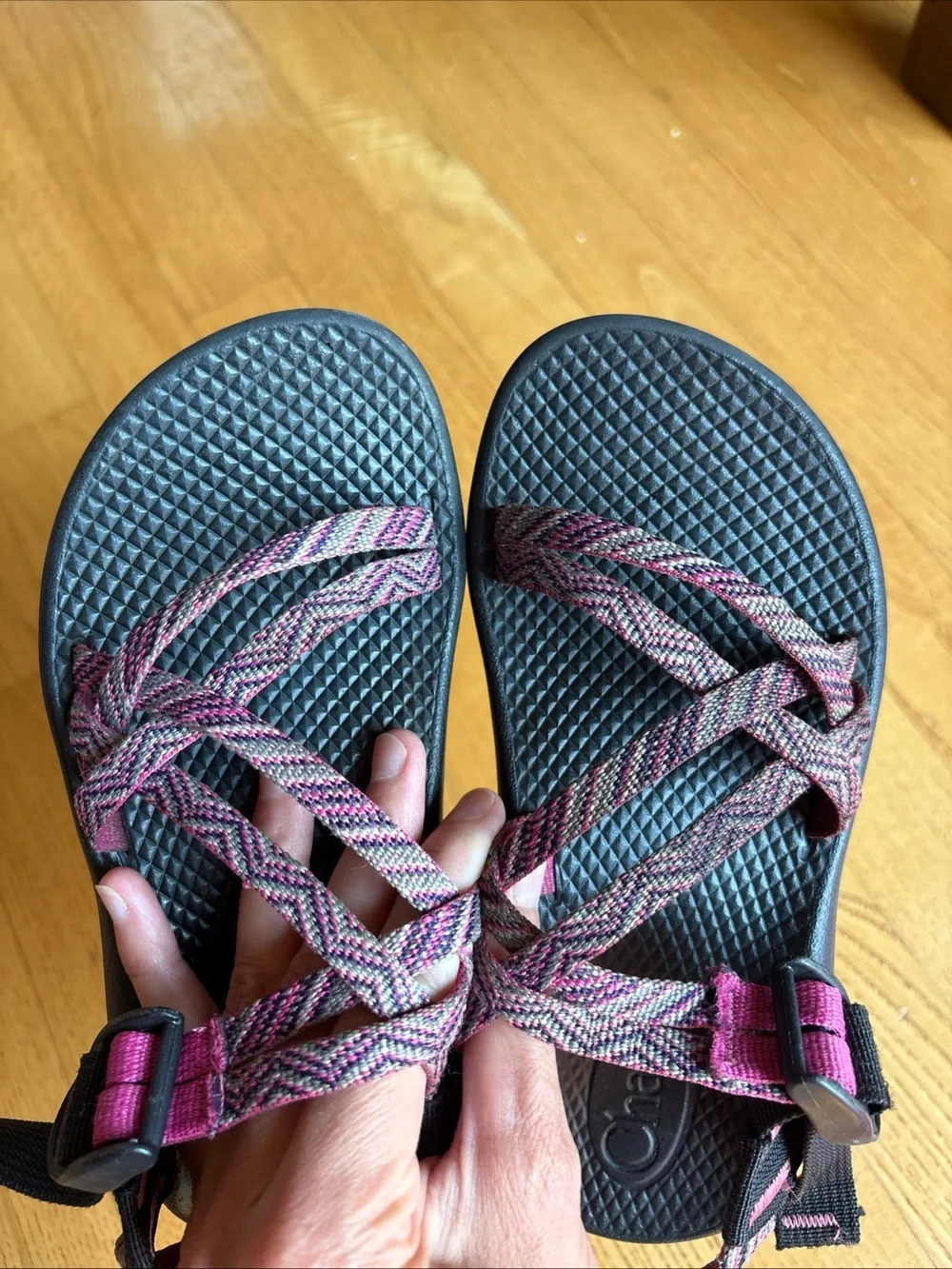 Chaco ZX/1 Classic Sandals Youth Size 1 Ecotread Pink Purple Black Multi-colored
